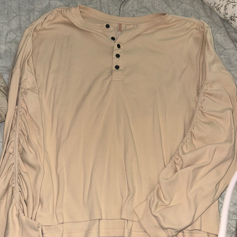 Free people sweatshirt